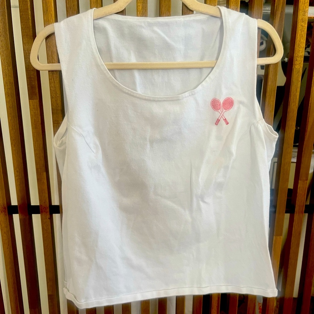 Vintage tennis transfer on sleeveless tee - M